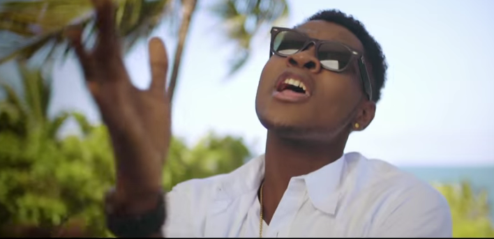 Kiss DANIEL -Laye video